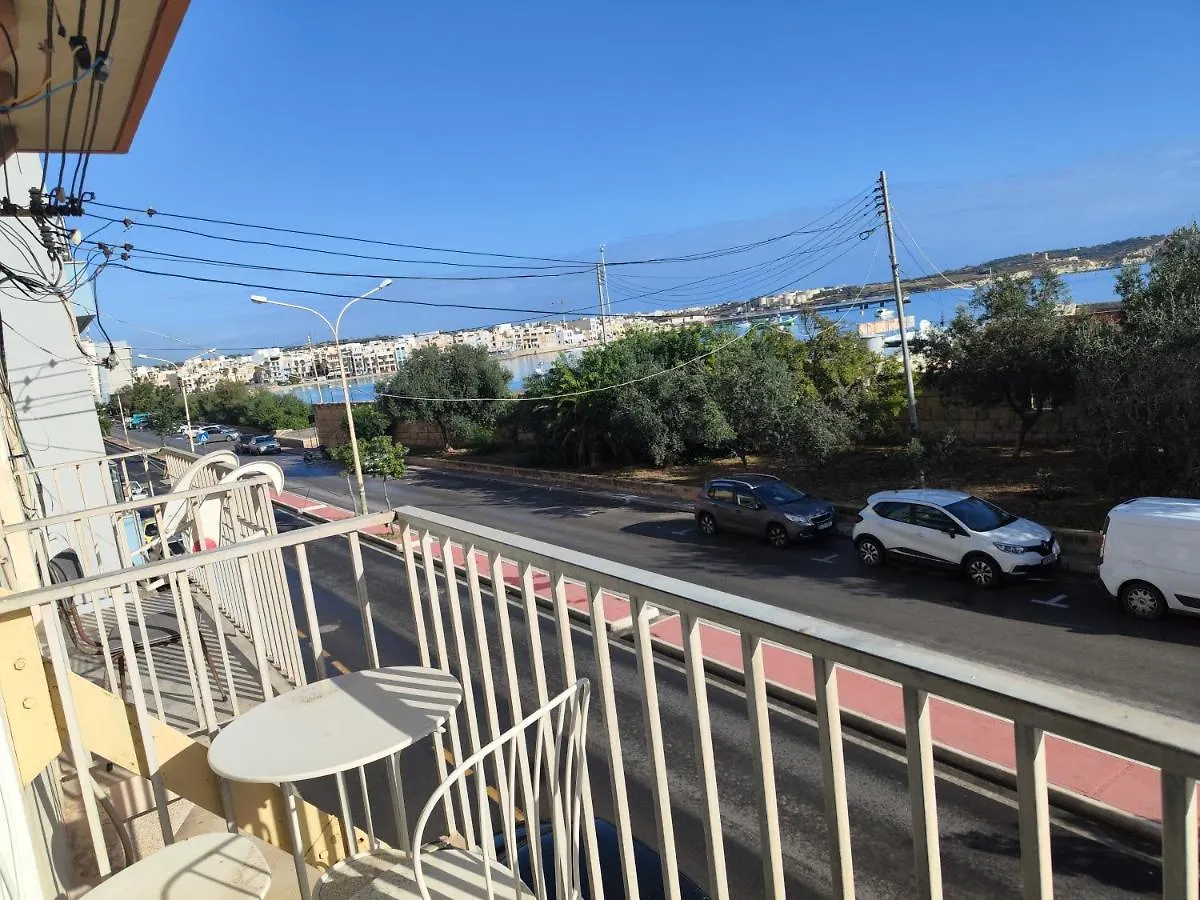 Waterside Apartment Birżebbuġa 0*,  Malta